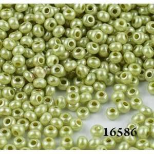 Preciosa 16586 10/0