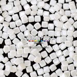 Preciosa 2-Hole Squares