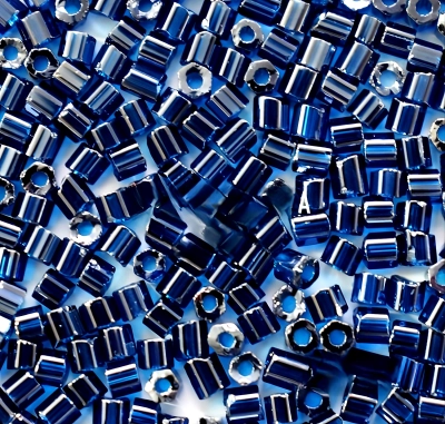 Preciosa 66100 10/0 (cut)