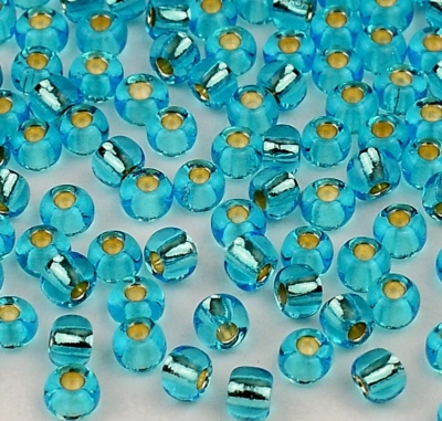 Бісер Preciosa 67010 8/0